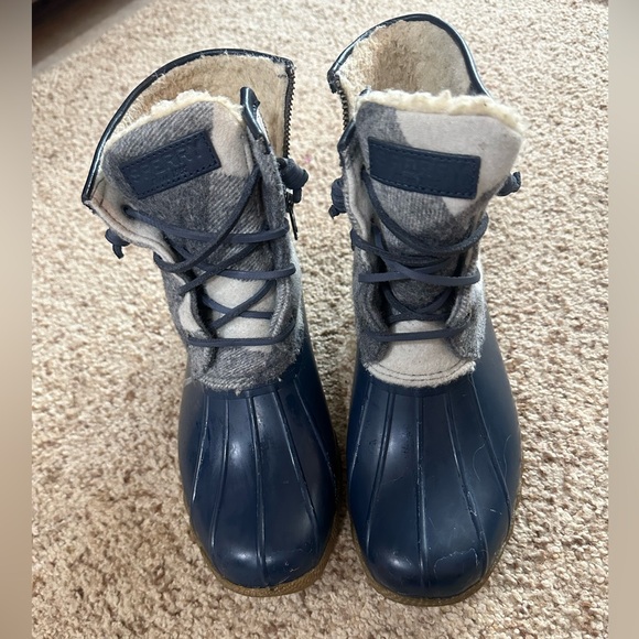 Sperry Other - Sperry women’s saltwater Buffalo check duck boot Buffalo plaid wool shaft navy